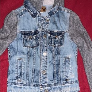 3/15$ amazing condition sweatshirt Jean jacket